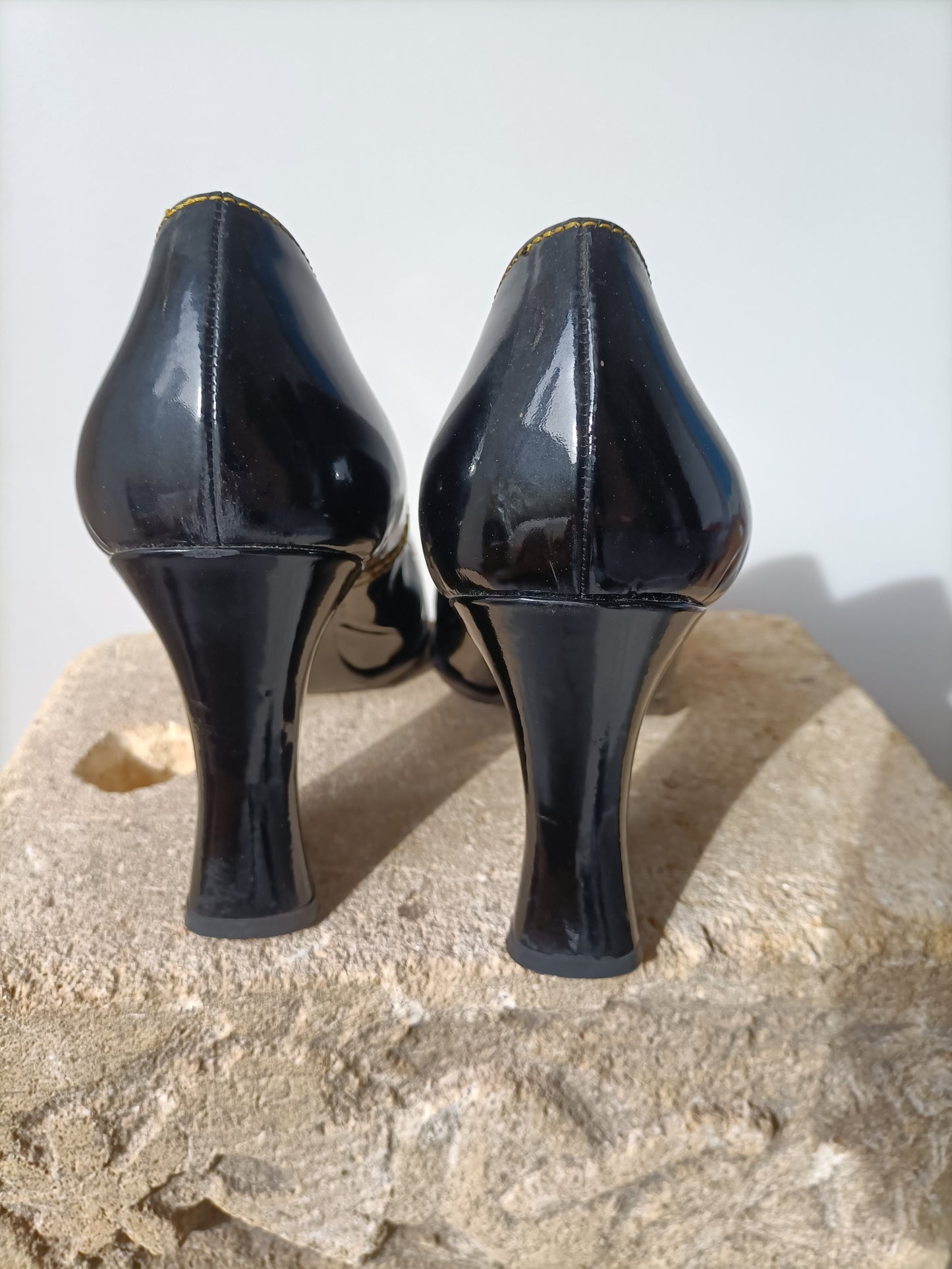 Prada - Vintage Black Patent Court Heels - Size 39