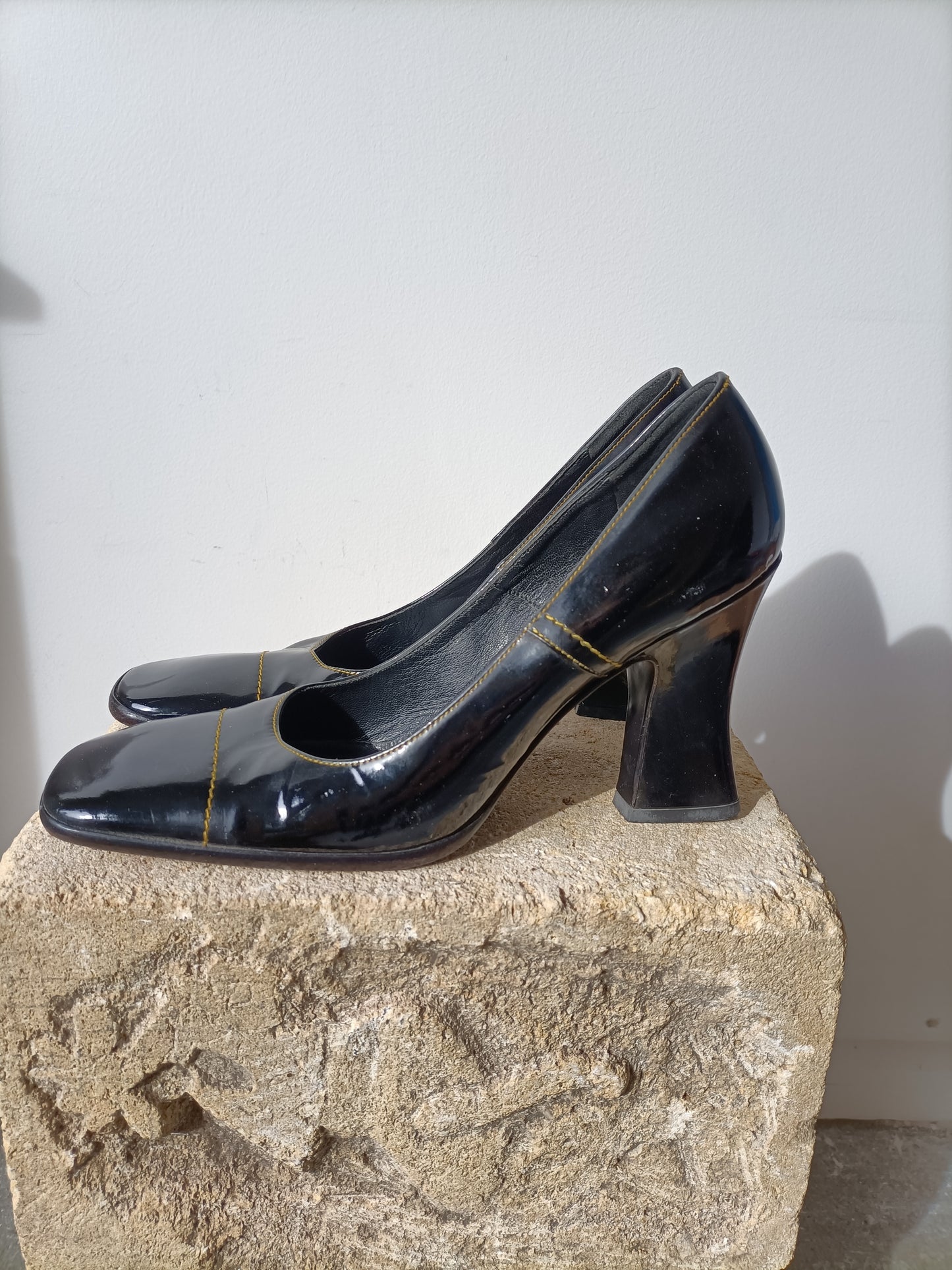 Prada - Vintage Black Patent Court Heels - Size 39