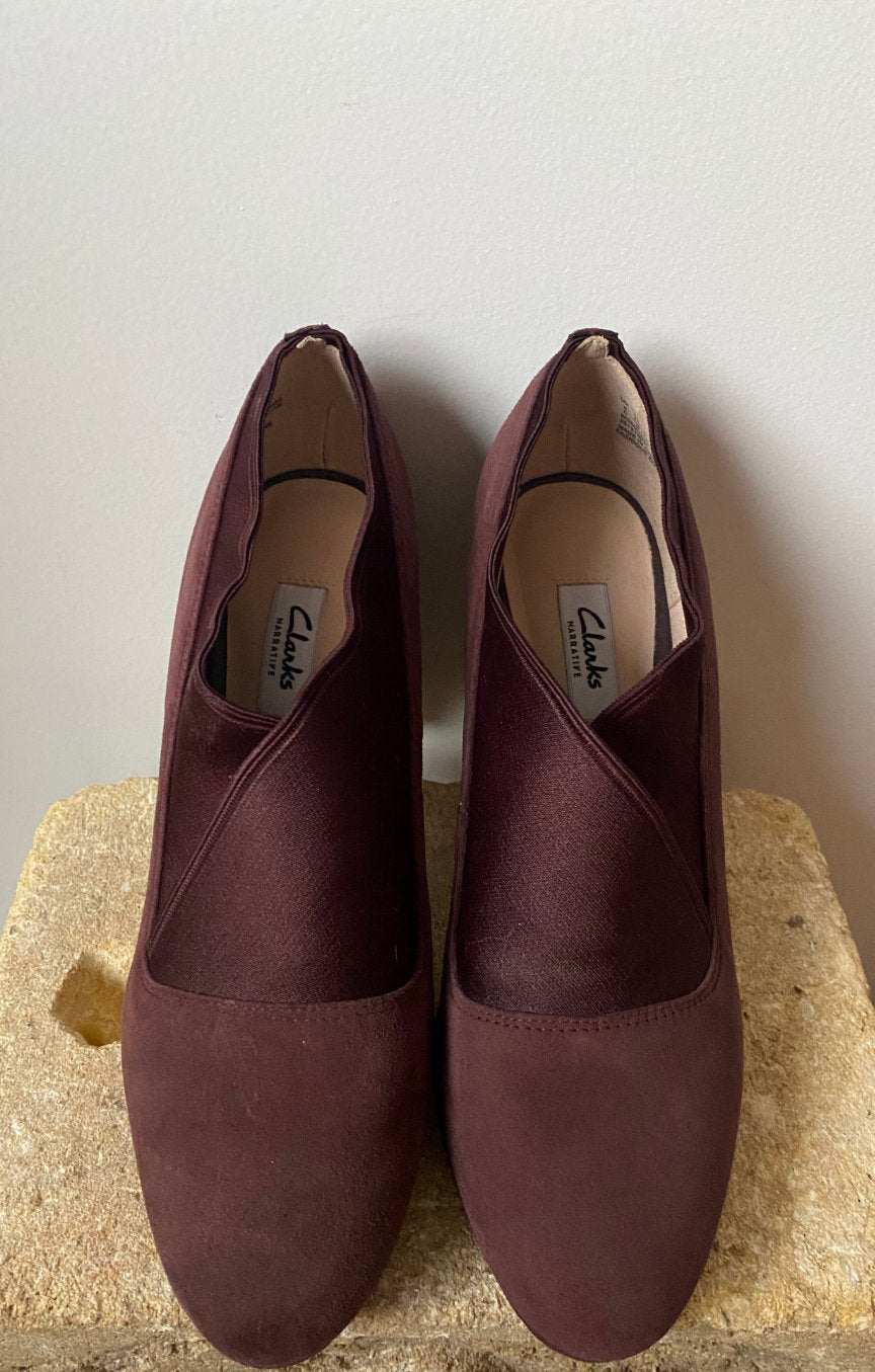 Clarks Aubergine Nubuck Heels Size 40 SECONDO